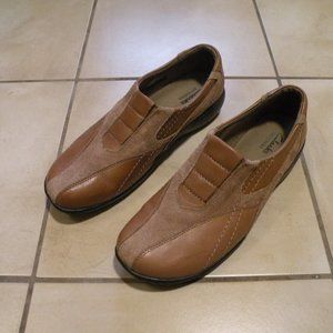 Clarks  close toed Bendables shoes